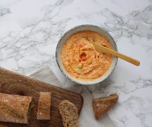 hummus met harissa