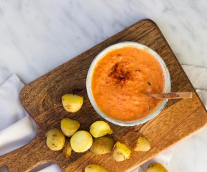 Paprika-yoghurt dip met chili