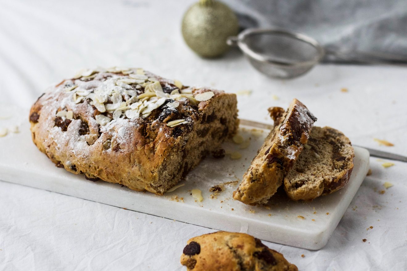 Kerstbrood Met Rozijnen, Vijgen En Noten - Feelgoodbyfood